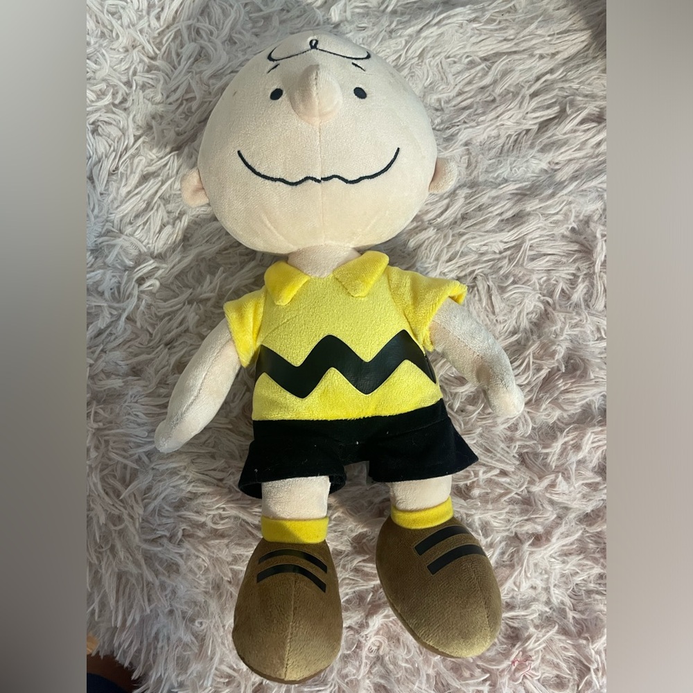 Charleigh brown stuffed toy in great condition